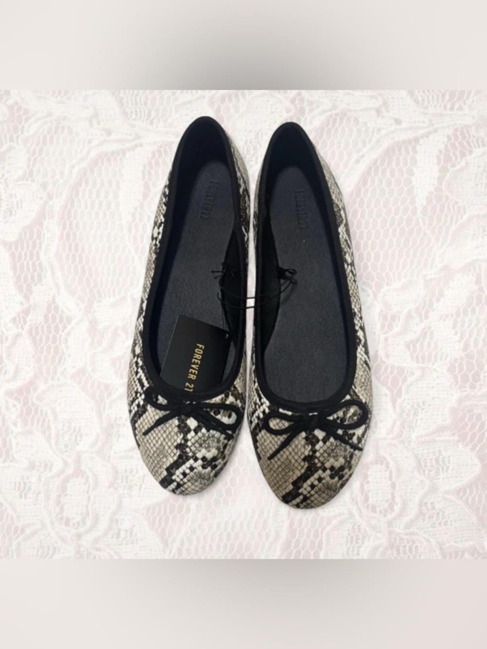 Forever 21 Snake-Print Ballet Flats in Black and Cream